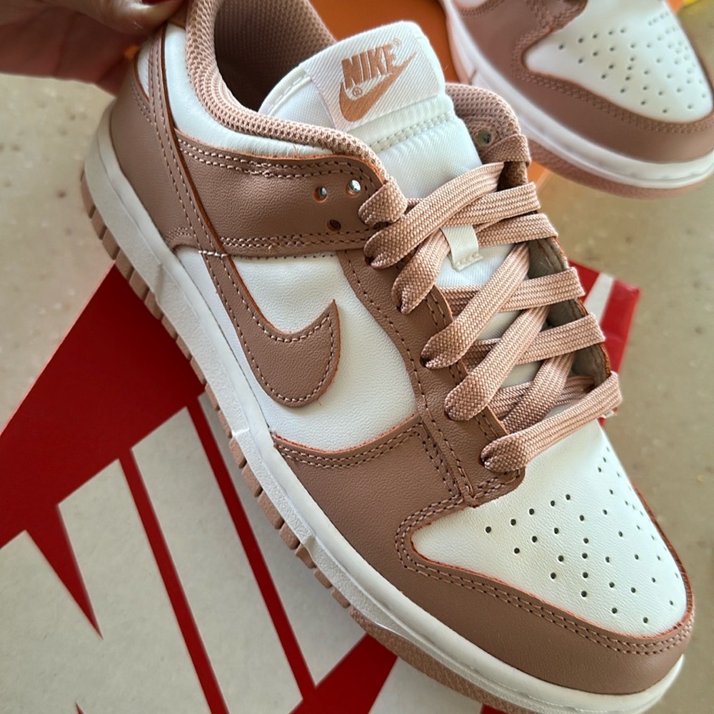 Nike dunk low rose whisper